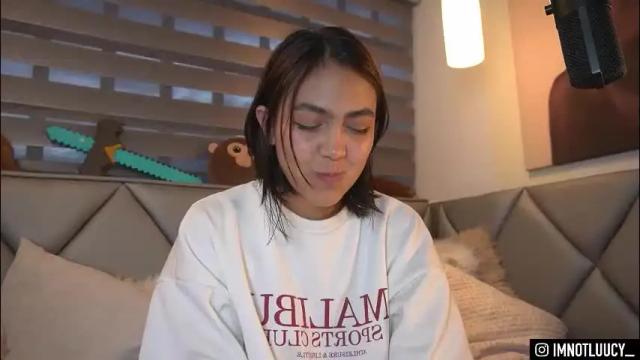 Image 12 of luucy___ Stream on Chaturbate on 24 days ago