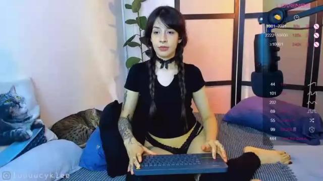 Image 3 of luuuucyklee Stream on Chaturbate on 19 months ago