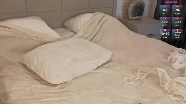 Image 4 of luvertakrax Stream on Chaturbate on 1 month ago