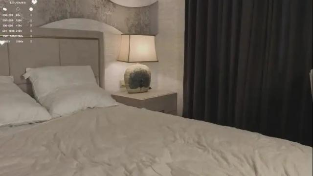 Image 4 of luvertakrax Stream on Chaturbate on 8 days ago