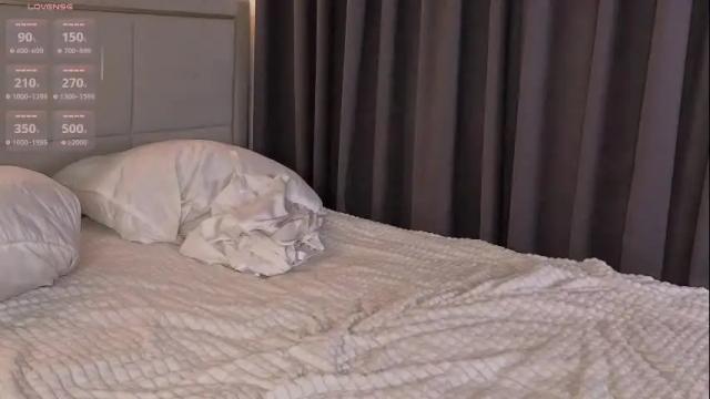 Image 3 of luvertakrax Stream on Chaturbate on 15 days ago