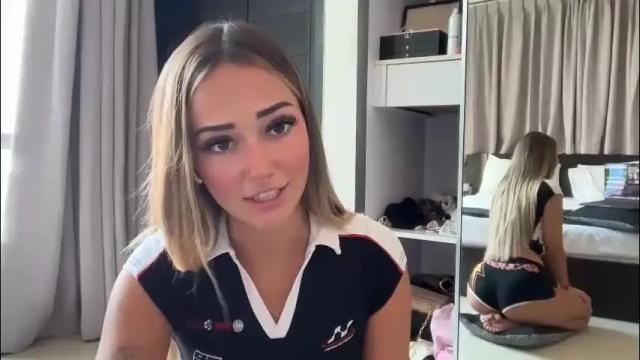 Image 2 of luvlivvyy Stream on Chaturbate on 4 months ago