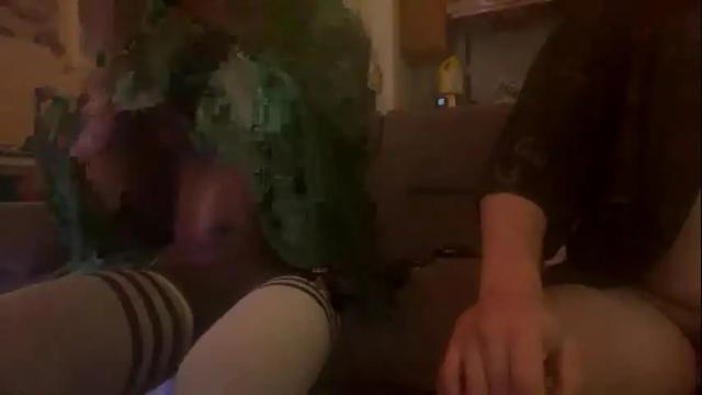 Image 12 of luvvlee Stream on Chaturbate on 5 months ago