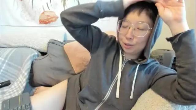 Image 7 of luxgray Stream on Chaturbate on 18 days ago