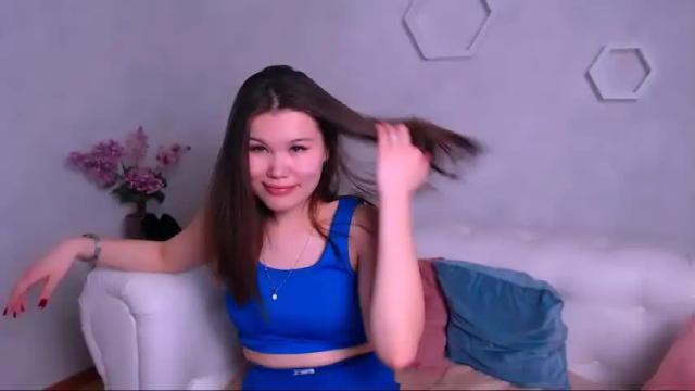 Image 7 of luxmarusya Stream on Chaturbate on 13 months ago