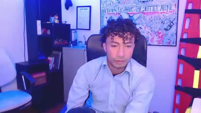 Image 2 of luxor_alix Stream on Chaturbate on 15 months ago