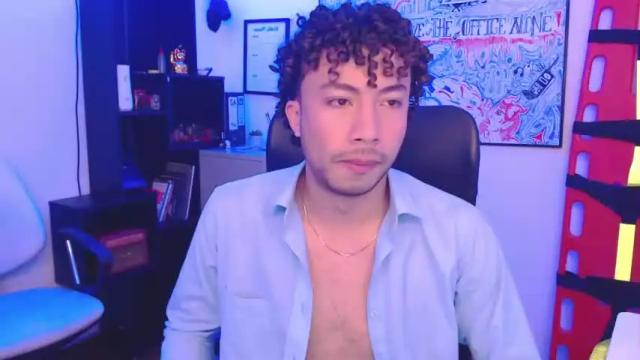 Image 7 of luxor_alix Stream on Chaturbate on 15 months ago