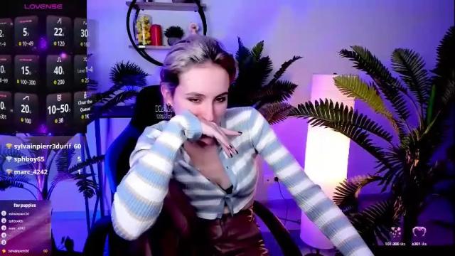 Image 11 of luxrayi Stream on Chaturbate on 3 months ago