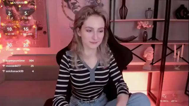 Image 3 of luxrayi Stream on Chaturbate on 2 months ago
