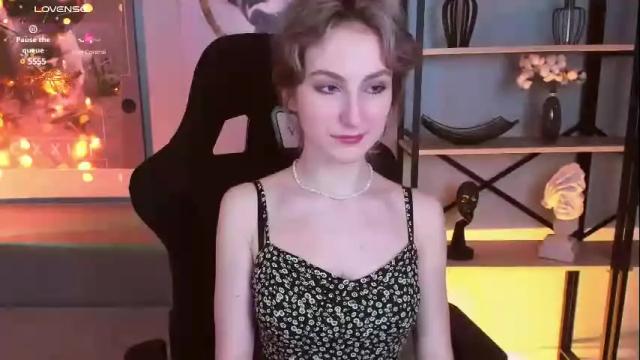 Thumbnail 2, luxrayi's Stream at Chaturbate, 2 months ago