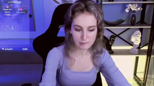 Image 7 of luxrayi Stream on Chaturbate on 2 months ago