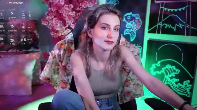 Image 2 of luxrayi Stream on Chaturbate on 2 months ago