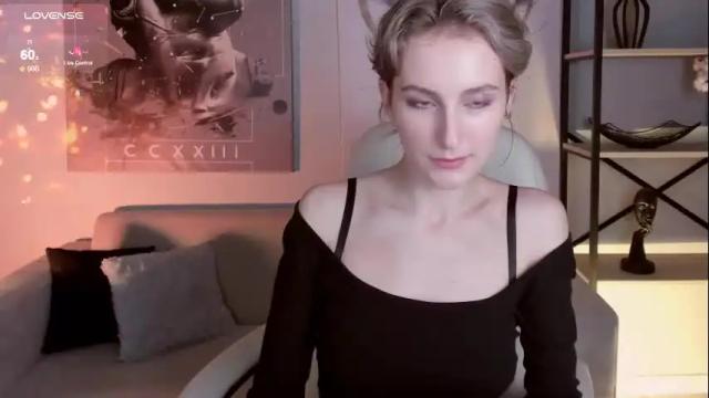 Image 10 of luxrayi Stream on Chaturbate on 1 month ago