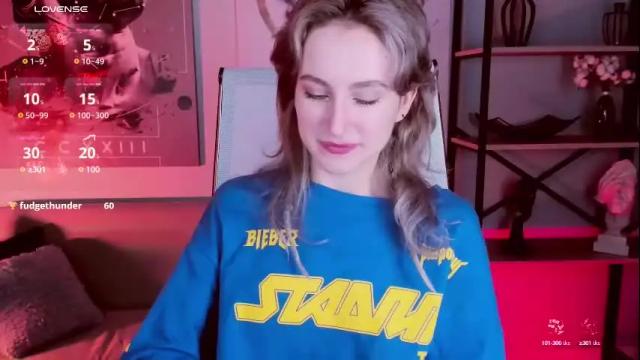 Image 12 of luxrayi Stream on Chaturbate on 1 month ago