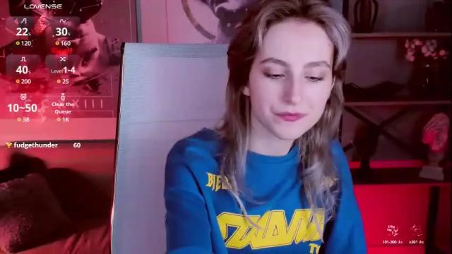Image 4 of luxrayi Stream on Chaturbate on 1 month ago