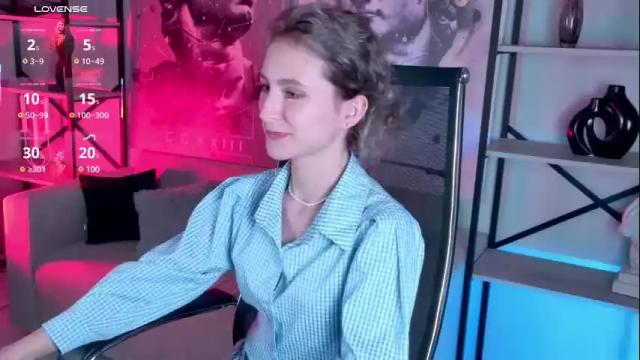 Image 2 of luxrayi Stream on Chaturbate on 1 month ago