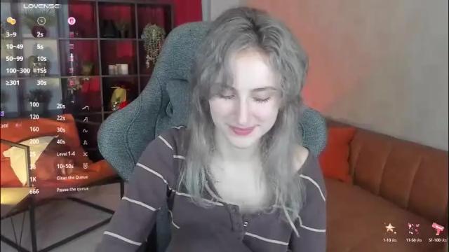 Image 3 of luxrayi Stream on Chaturbate on 14 days ago