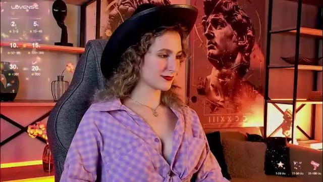 Image 11 of luxrayi Stream on Chaturbate on 3 months ago