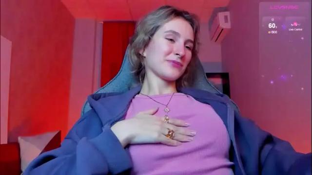 Image 12 of luxrayi Stream on Chaturbate on 3 months ago