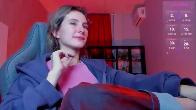 Image 3 of luxrayi Stream on Chaturbate on 3 months ago