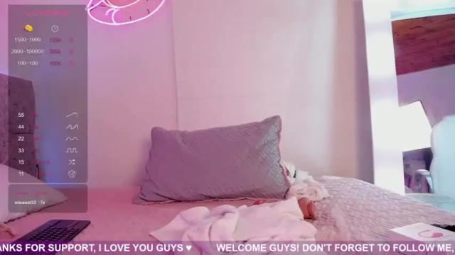 Image 10 of luxury_violet_ Stream on Chaturbate on 14 months ago