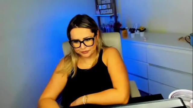 Thumbnail 2, luxxx_diana's Stream at Chaturbate, 1 month ago