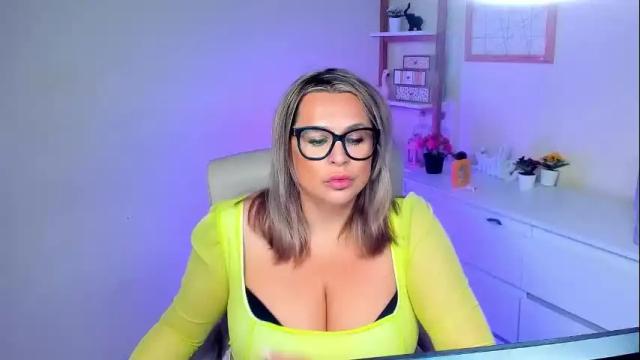 Thumbnail 1, luxxx_diana's Stream at Chaturbate, 29 days ago