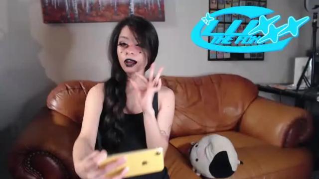 Thumbnail 1, luxxxthefox's Stream at Chaturbate, 18 months ago