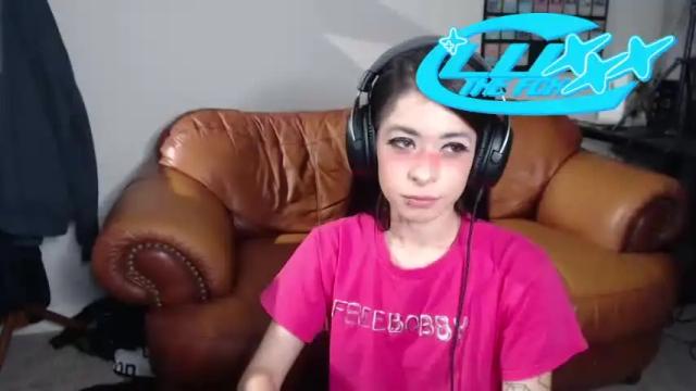 Image 4 of luxxxthefox Stream on Chaturbate on 17 months ago