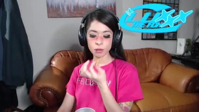 Image 8 of luxxxthefox Stream on Chaturbate on 17 months ago
