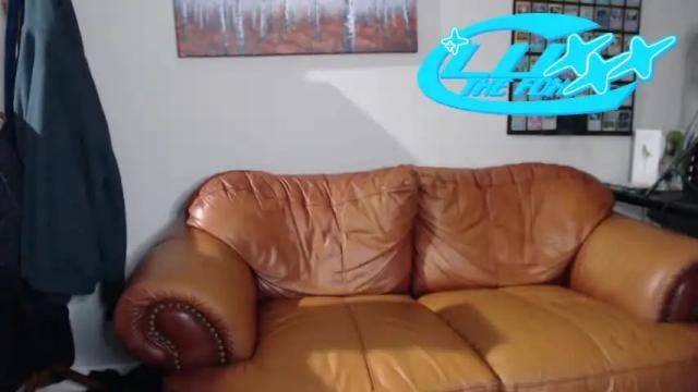Image 11 of luxxxthefox Stream on Chaturbate on 17 months ago