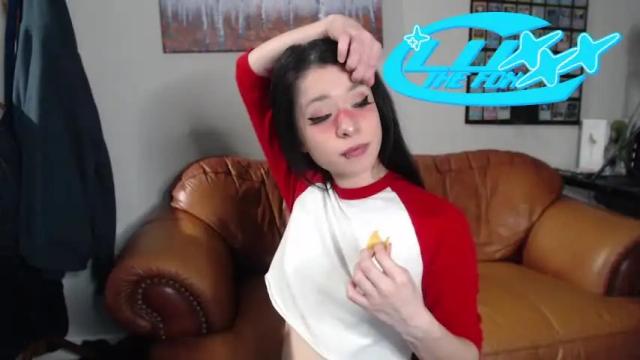 Image 4 of luxxxthefox Stream on Chaturbate on 17 months ago