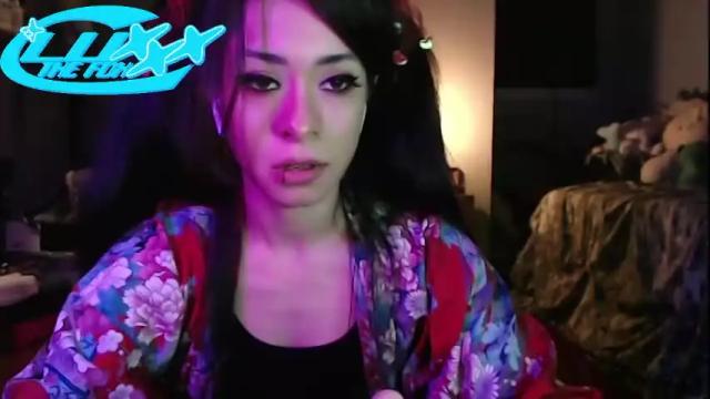 Thumbnail 3, luxxxthefox's Stream at Chaturbate, 16 months ago