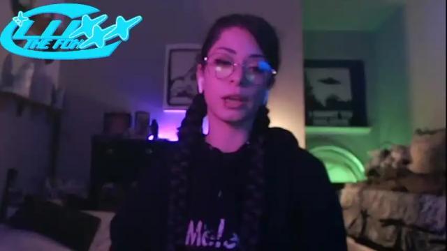 Image 4 of luxxxthefox Stream on Chaturbate on 16 months ago