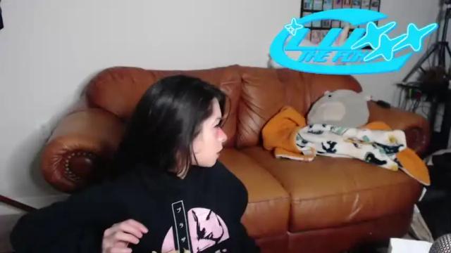 Image 10 of luxxxthefox Stream on Chaturbate on 15 months ago
