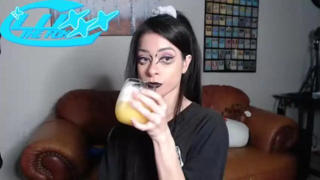 Image 10 of luxxxthefox Stream on Chaturbate on 15 months ago
