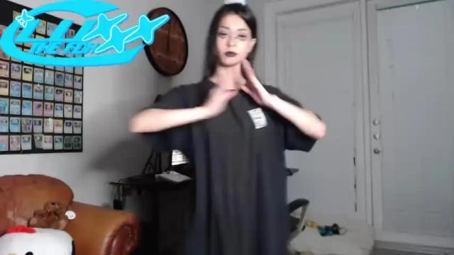 Image 11 of luxxxthefox Stream on Chaturbate on 15 months ago
