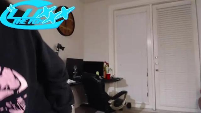 Image 8 of luxxxthefox Stream on Chaturbate on 15 months ago