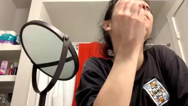 Image 4 of luxxxthefox Stream on Chaturbate on 14 months ago