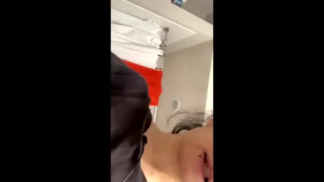 Image 6 of luxxxthefox Stream on Chaturbate on 14 months ago