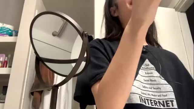 Image 3 of luxxxthefox Stream on Chaturbate on 14 months ago