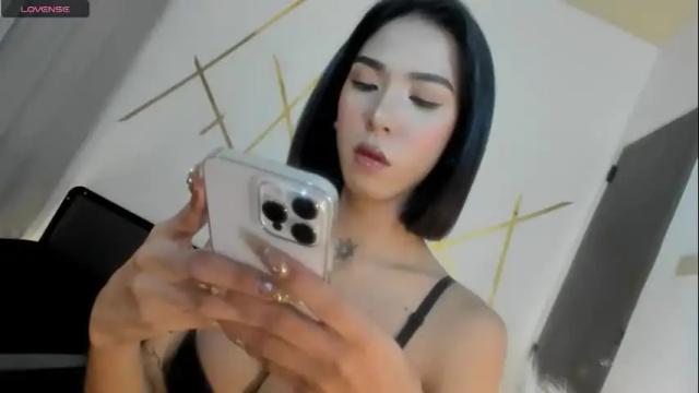 Image 7 of luxywilson Stream on Chaturbate on 26 days ago