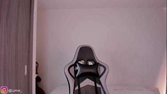 Image 12 of ly_mor_x Stream on Chaturbate on 1 month ago