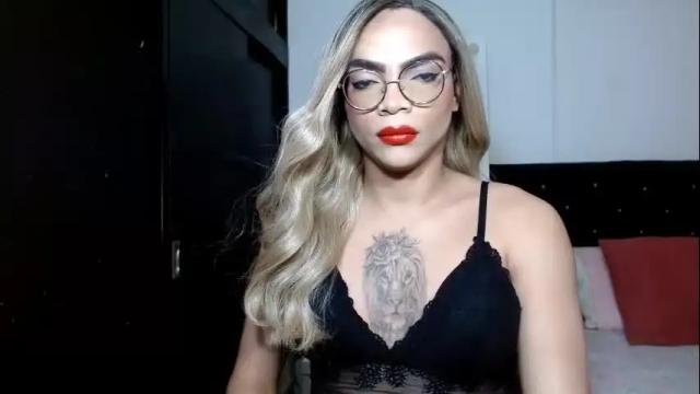 Image 2 of lya_mcconellts Stream on Chaturbate on 15 days ago