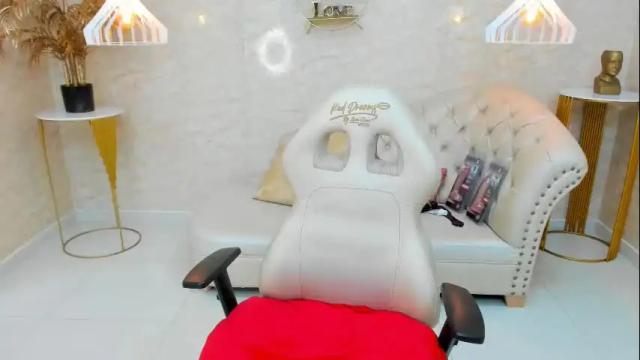 Image 10 of lya_sweetx Stream on Chaturbate on 1 month ago