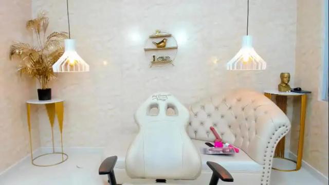 Image 2 of lya_sweetx Stream on Chaturbate on 1 month ago