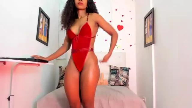Image 2 of lyabloom Stream on Chaturbate on 13 months ago