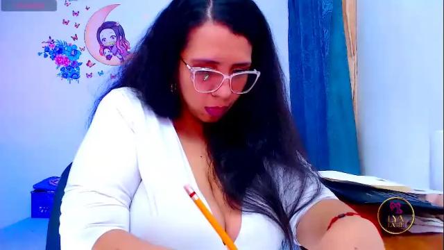 Image 3 of lyalatin4 Stream on Chaturbate on 1 month ago