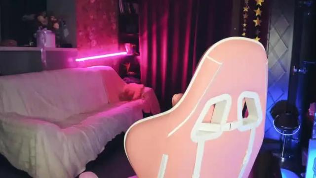 Image 6 of lyalyaextravaganza Stream on Chaturbate on 22 months ago