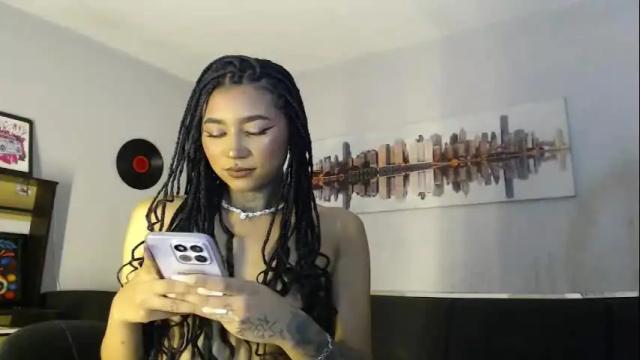 Image 2 of lyam_gaia Stream on Chaturbate on 3 months ago